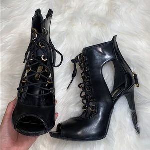 Black Guess heels